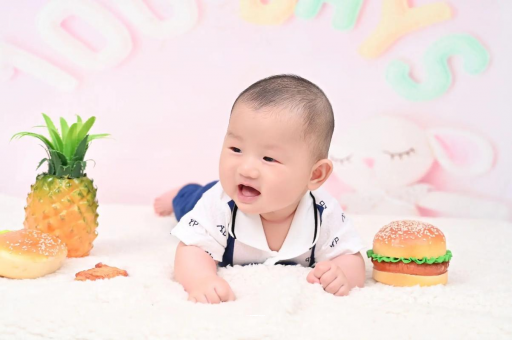 祁阳宝宝在妈妈肚子里